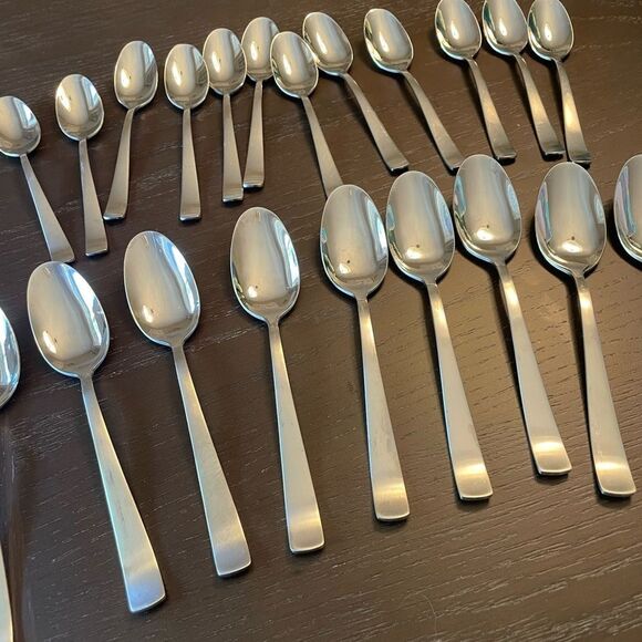 Mikasa 18/10 Stainless Steel Spoons Soup Spoons Regular Spoons - Picture 12 of 14